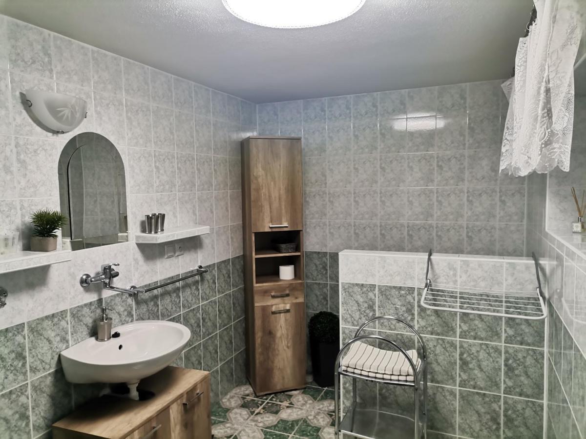 Apartman Ustie Trstená Eksteriør billede